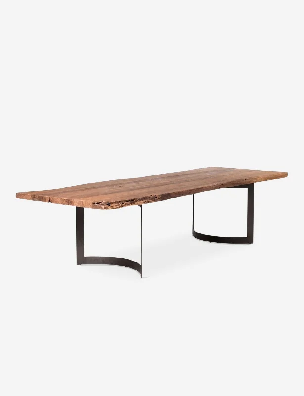 Fer Dining Table