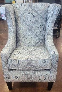 ARLIS ACCENT CHAIR