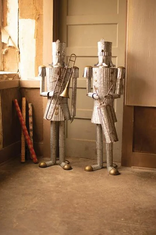 Kalalou CHE1312 Life Size Tin Christmas Soldiers Set of 2